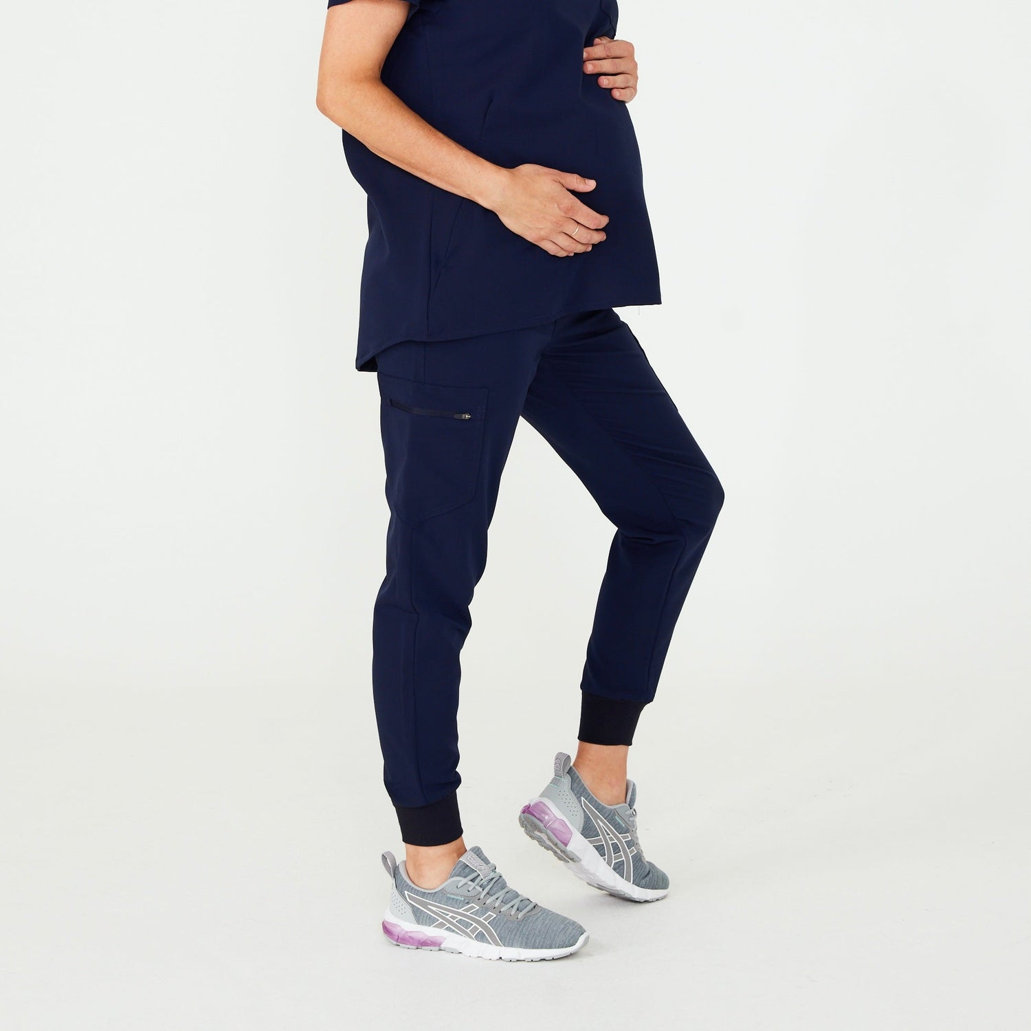 LUCY Maternity