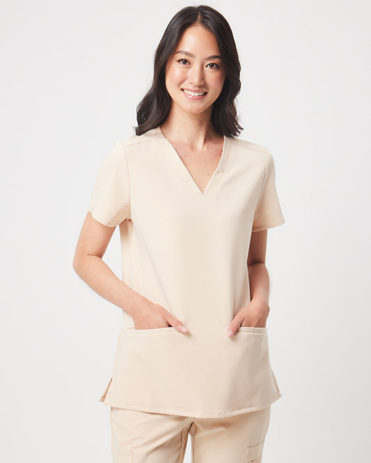 ELIZABETH Two Pocket Scrub Top - Soft Beige | SLTECH™