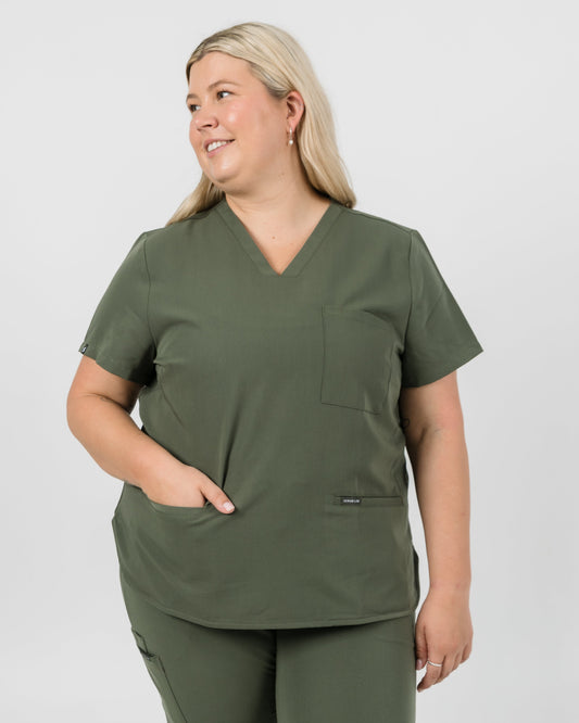 Chelsea Four Pocket Scrub Top - Khaki | SLTECH™
