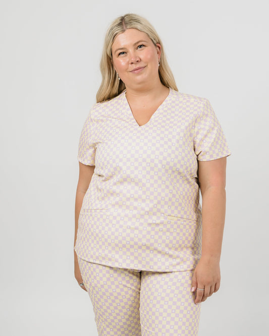ELIZABETH Two Pocket Scrub Top - Lemonberry