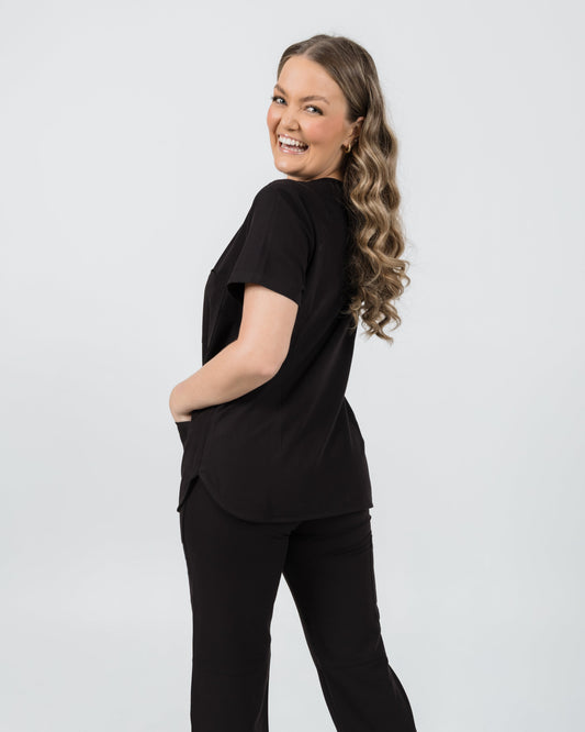 Chelsea Four Pocket Scrub Top - Black | SLTECH™