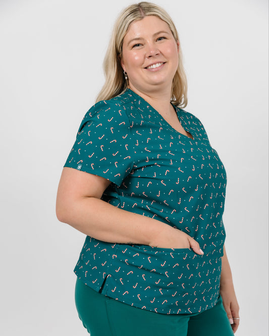 ELIZABETH Two Pocket Scrub Top - Candy Cane Lane