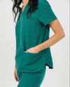 Chelsea Four Pocket Scrub Top - Hunter Green | SLTECH™